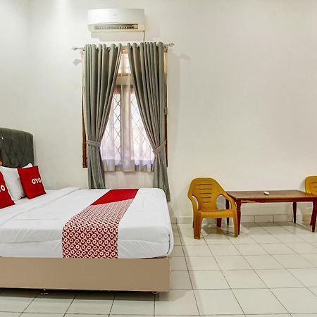Super Oyo 91055 Homestay Syariah Bandar Lampung Dış mekan fotoğraf