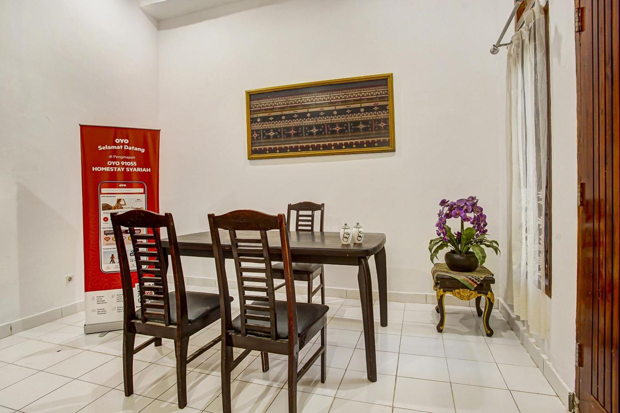 Super Oyo 91055 Homestay Syariah Bandar Lampung Dış mekan fotoğraf